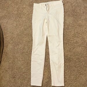 8 american eagle white jeans